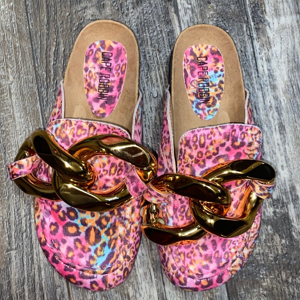 Cape Robbin Sandals size 7